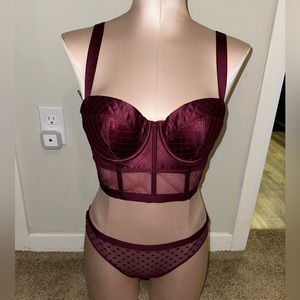 So obsessed bustier set